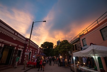 Paseo de las Artes bei Sonnenuntergang