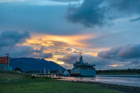 der letzte Sonnenuntergang des Jahres in Puerto Williams