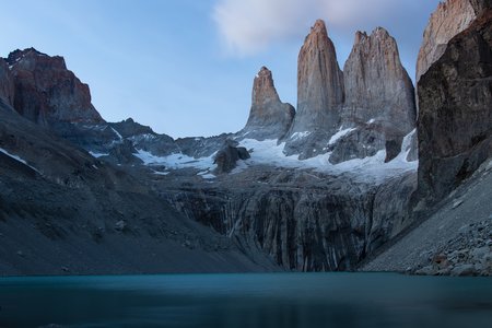 Die Torres kurz vor Sonnenaufgang.<br>Das Aufstehen um 2 Uhr hat sich gelohnt!